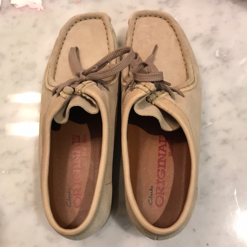 wallabees